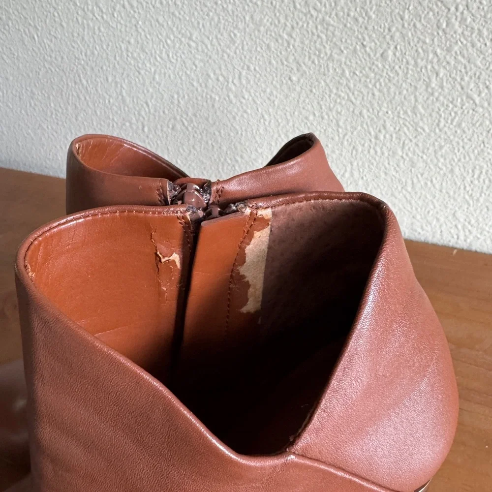 Antonio Melani Sofie Cognac Leather V-Cut Ankle Boots Block Gold Heel Bootie 7M